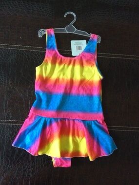 size 9/10 kids Rainbow one piece swimwear